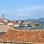 Apartment Enida *