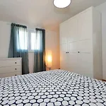 Apartment Enida *