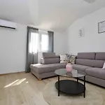 Apartment Enida Betina (Sibenik-Knin)