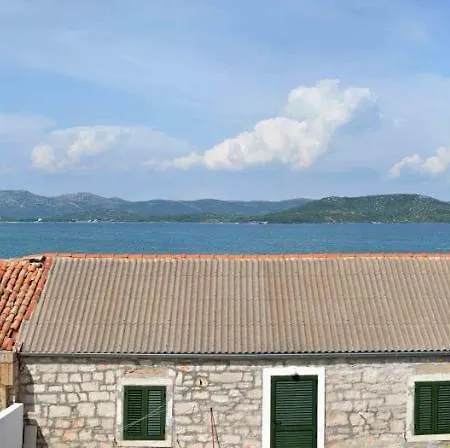 Enida * Betina (Sibenik-Knin)