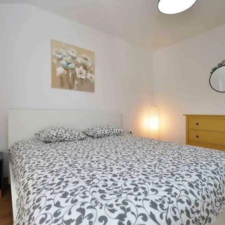 Apartment Enida Betina (Sibenik-Knin)