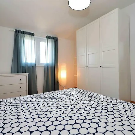 Apartment Enida *